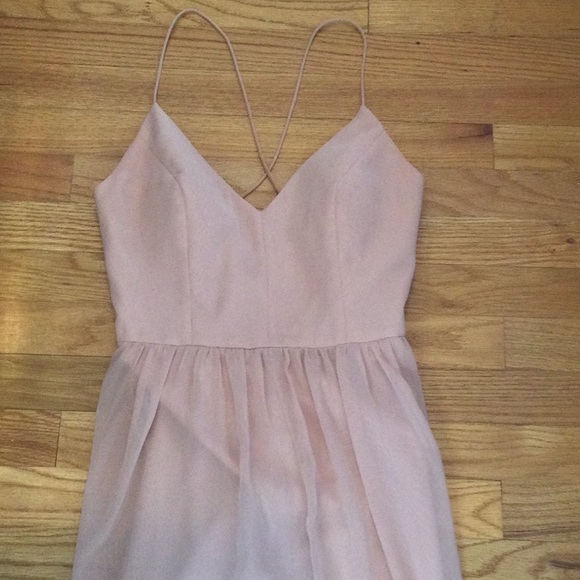 Beautiful peach color gown - Picture 2 of 3